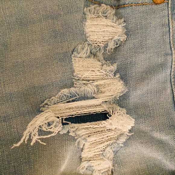 Aero Ripped Jean Shorts - Picture 3 of 4